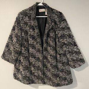 Alfred Dunner Faux Fur Jacket Plus Sz 16W Black Gray Swirl Womens MISSING BUTTON